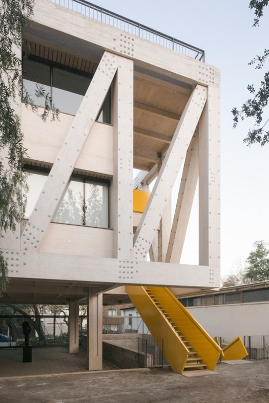 UC Architecture School Building (Santiago , Chile) / Gonzalo Claro