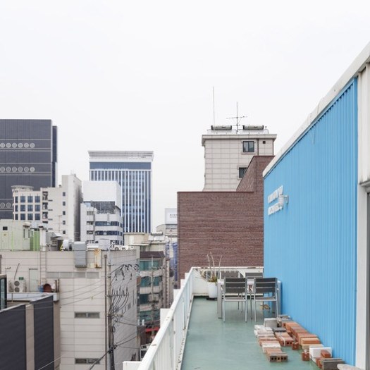 Hyunjoon Yoo Architects. Image © Marc Goodwin / Felix Nybergh