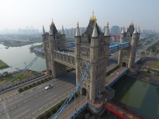 Tower Bridge's identical twin in Suzhou, China via CCTV