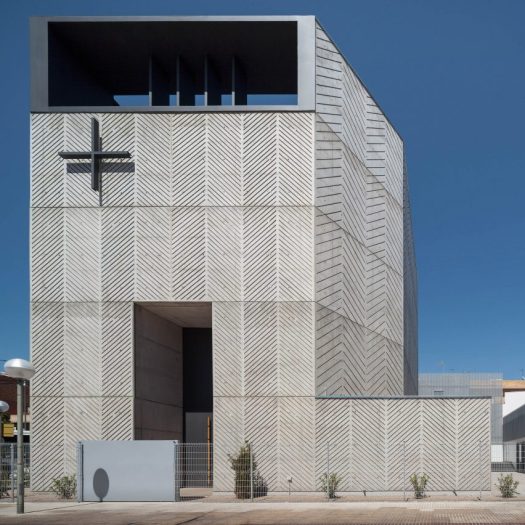 Iglesia Bonavista en Tarragona by Gimeno Guitart